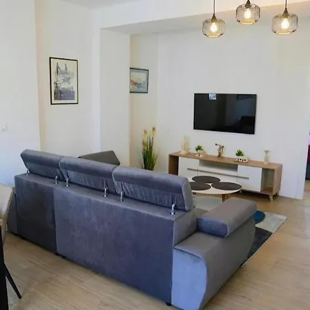 Nada In The Center Of Apartment