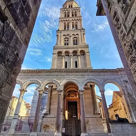 Nada In The Center Of Appartement Split