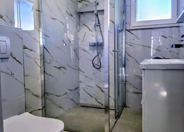 Nada In The Center Of * Split